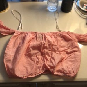 Im selling a crop topp
